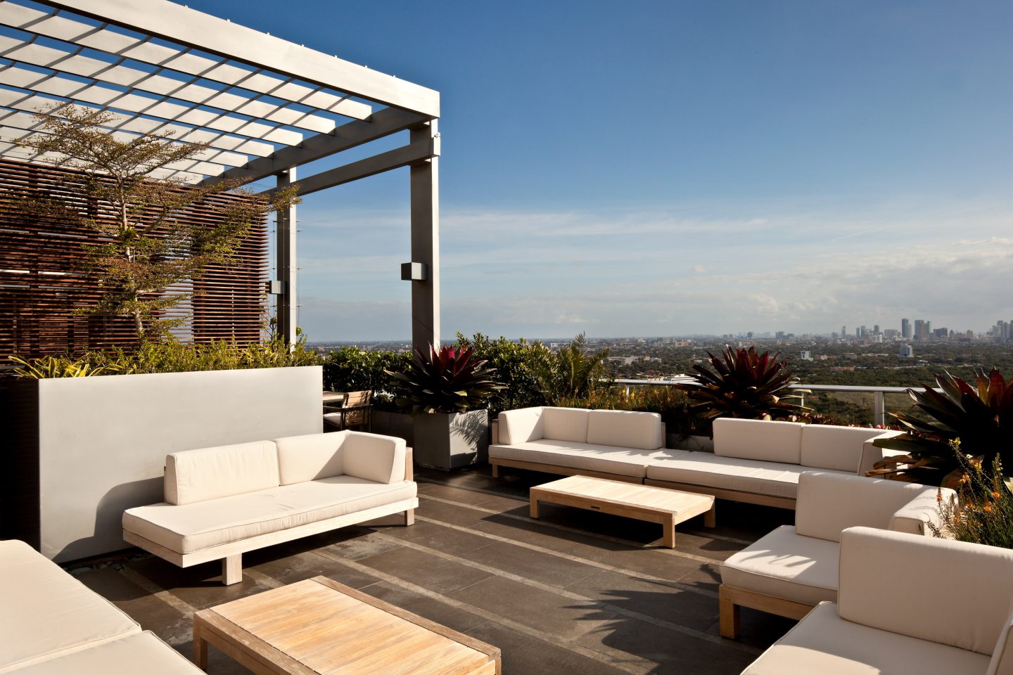 Grovenor Rooftop Garden | Raymond Jungles, Inc.